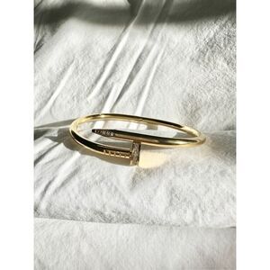 Stainless steel gold color cubic zirconia nail bracelet ￼